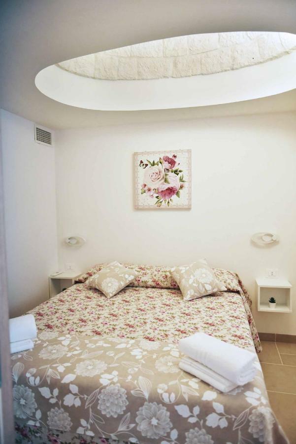 Trulli Dal Sole Alla Luna Vila Martina Franca Exterior foto